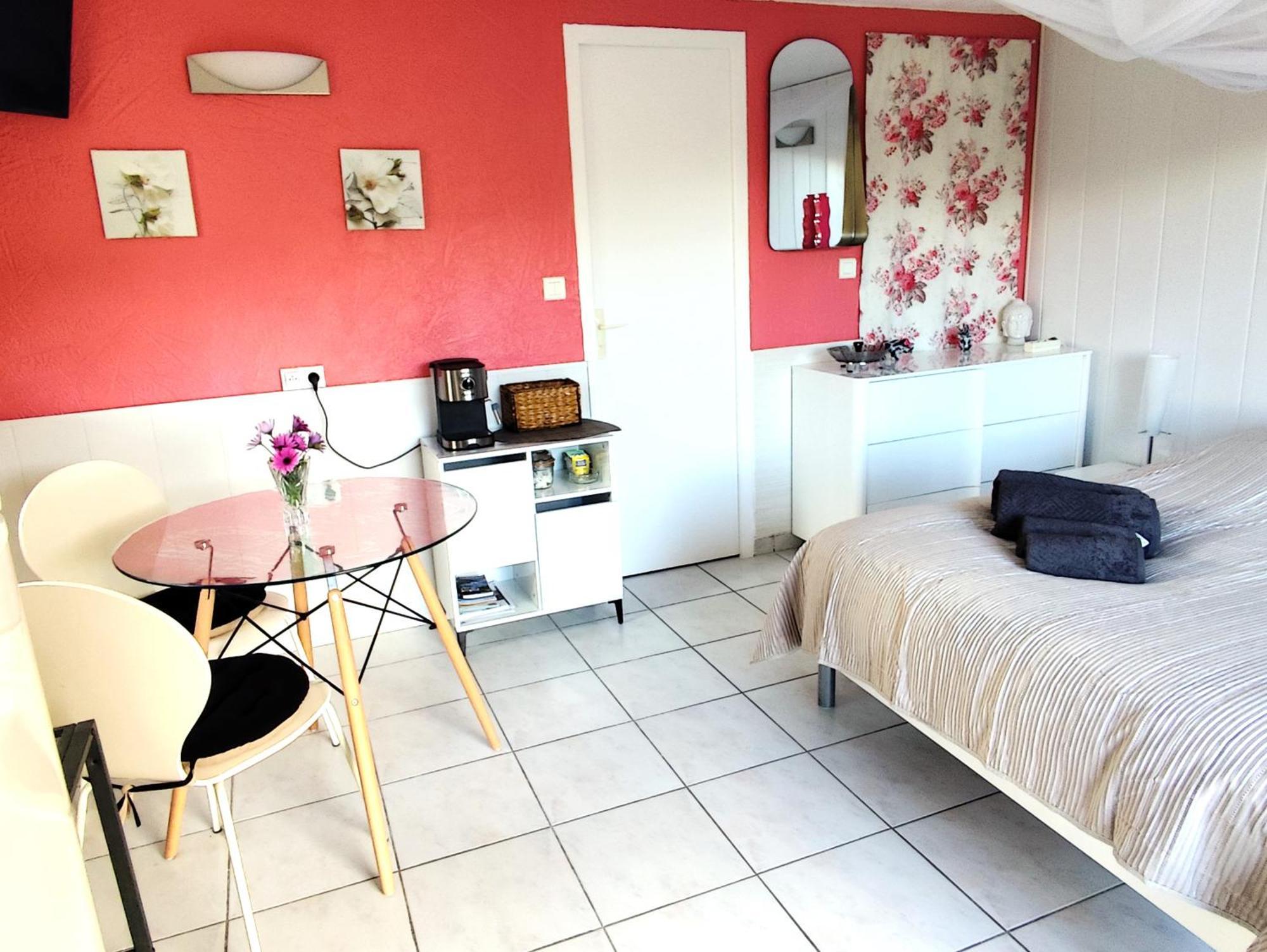 Studio Le Romantique A 20 Kms De Nice Bendéjun 外观 照片